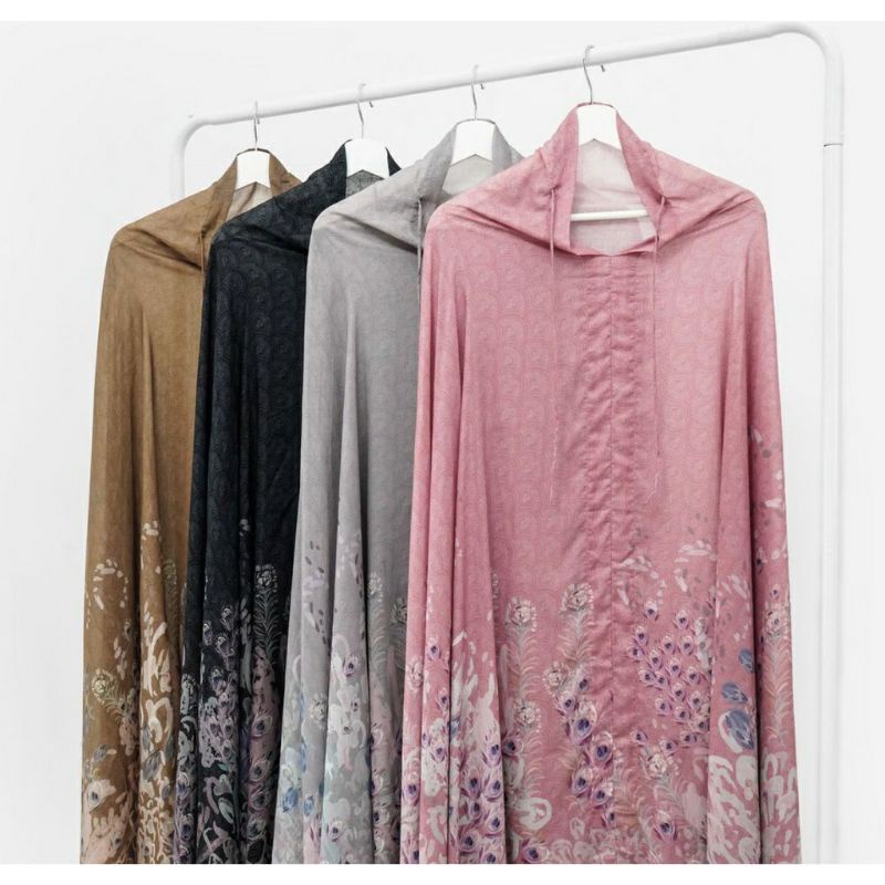 Buttonscarves prayer robe ederra black