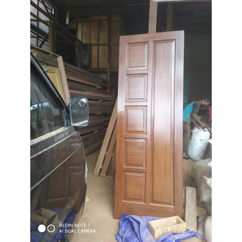 Pesanan pintu kamar + kusen kayu kamper + finishing politur glossy
