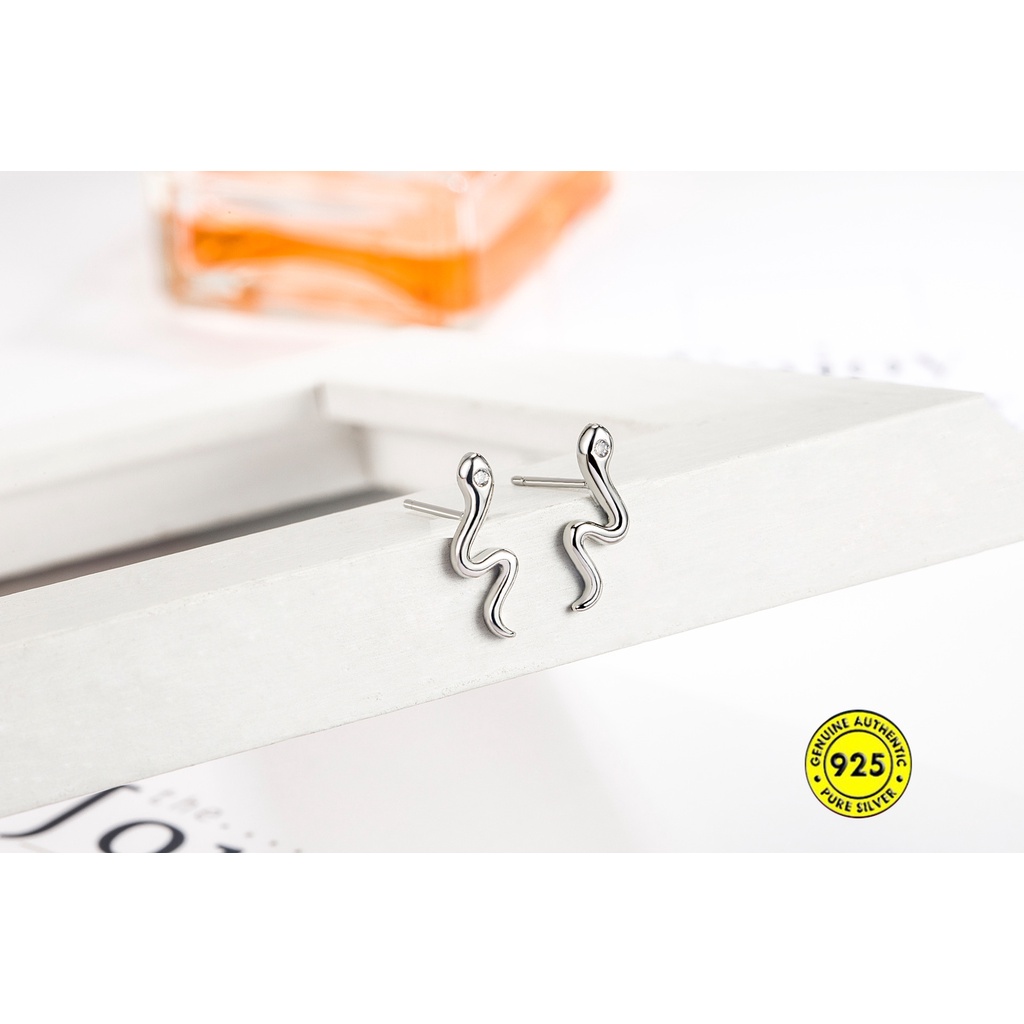 Anting Tusuk Motif Ular Bahan Sterling Silver 925 Anti Alergi Untuk Unisex / Pria / Wanita