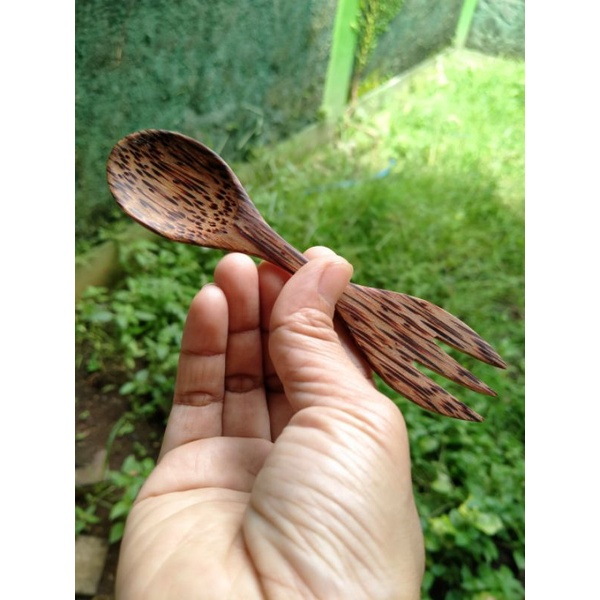 Sendok Garpu  atau Spork kayu kelapa