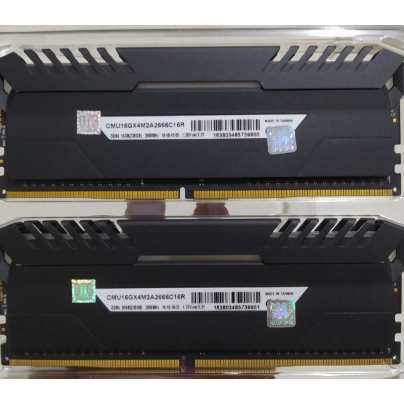 ram 16 gb Corsair led 2666 8x2