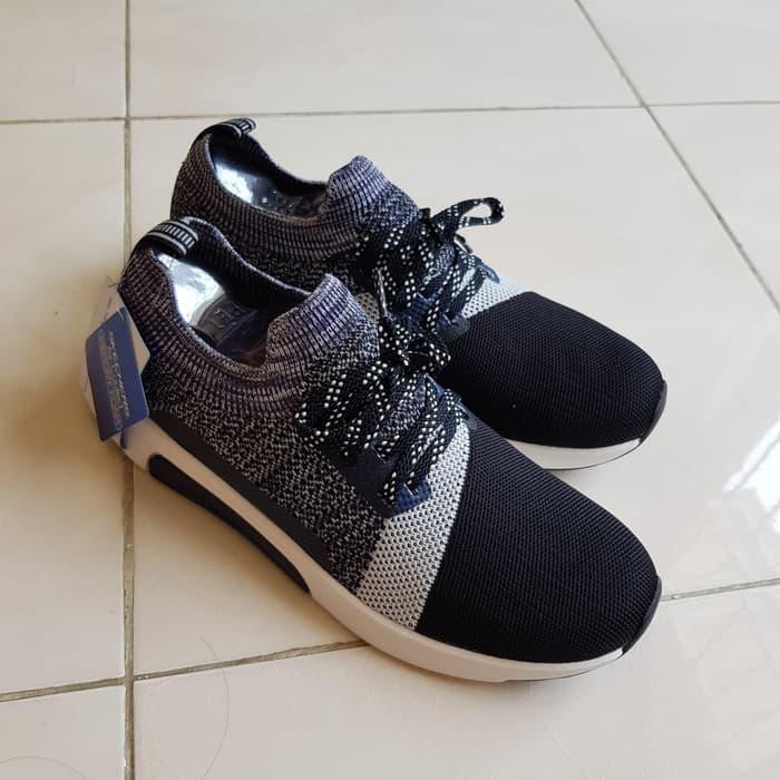 Sepatu Original Skechers Jogger Man By Skechers And Mark Nasson