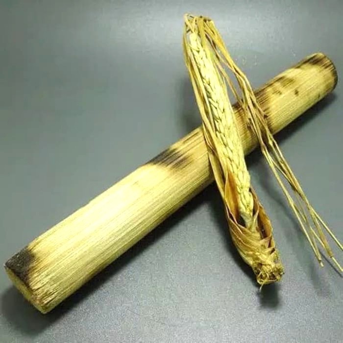 

Kembang Sereh Tunggal Lanang Istimiwa