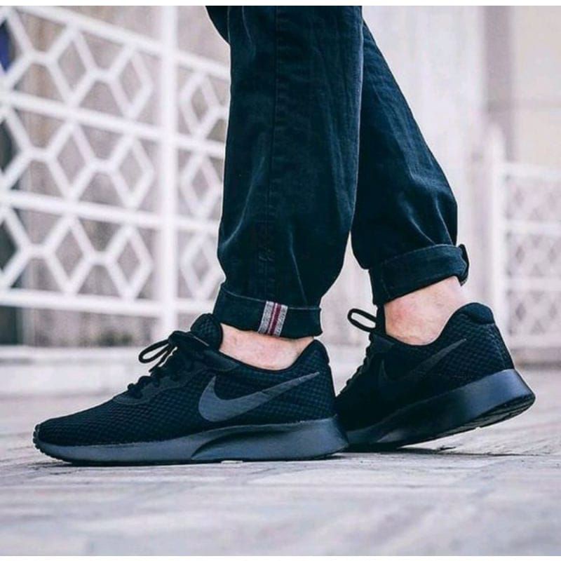 Sepatu Nike Tanjun Hitam Polos Sepatu Sneaker santai Sepatu Sekolah Terbaru Sepatu Running