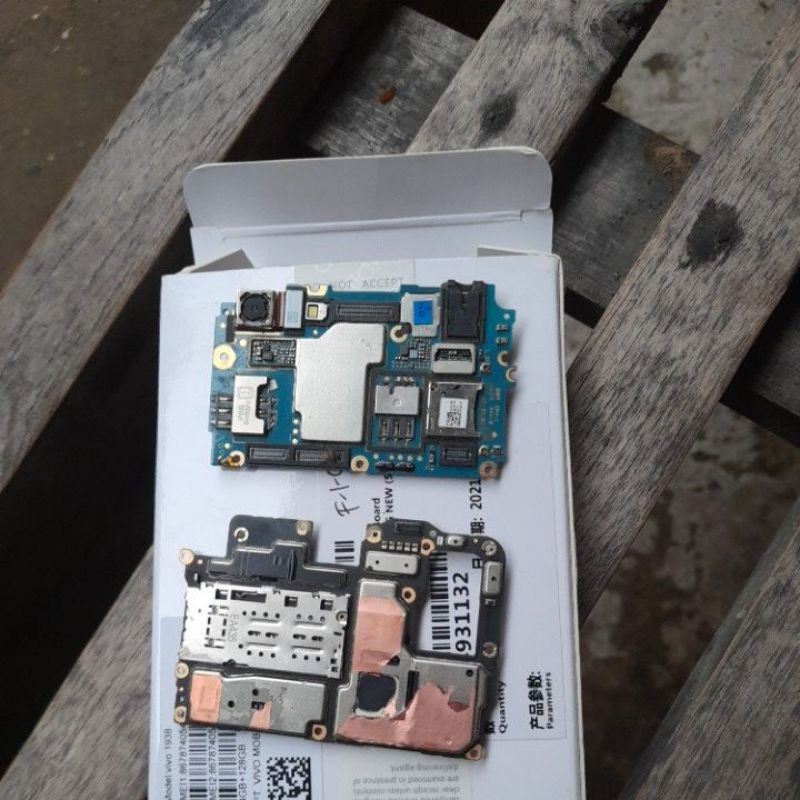 mesin vivo y30 ram4/128.mati vonis ic power. mmc msih belom dibongkar. bonus oppo neo7 mesin