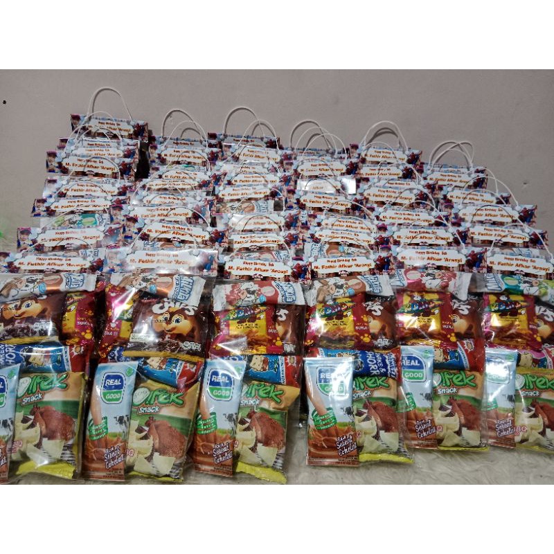 

paket snack ultah, khitan, tasyakuran, dll murah berkualitas