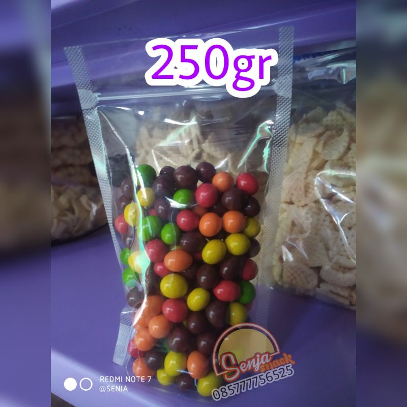 

Aneka Permen Coklat Lagie Kiloan Repack 250gr