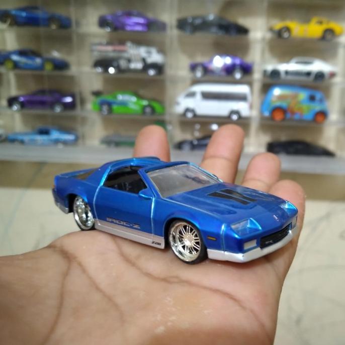 >*>*>*>*] jada 1985 Camaro iroc z diecast