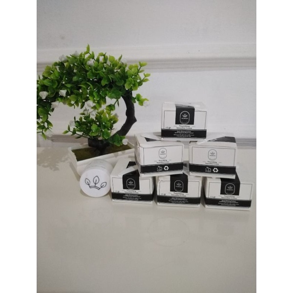 Nourishing smoothie cream Hiqween moisturizer cream Hiqween pelembab dan glowing wajah