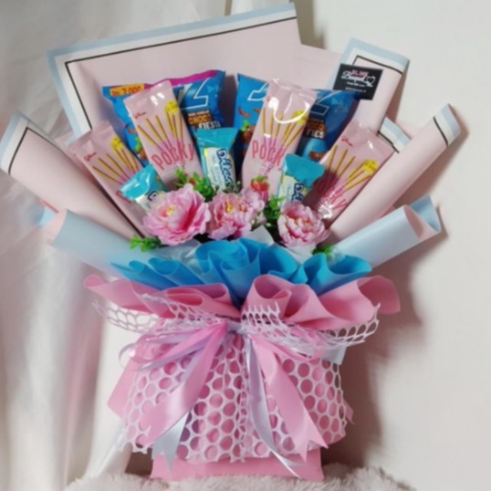 

(FREE GREETING CARD)BUKET JAJAN UNIK FULL PINK POCKY | BUKET MAKANAN RINGAN WISUDA | BUKET SNACK ULTAH MURAH| BUKET SNACK WISUDA BLINKBOUQUET