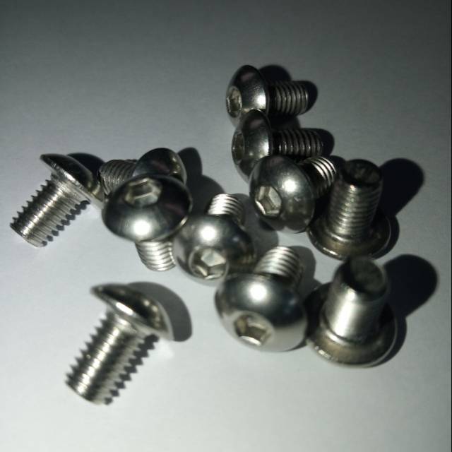 Button L M5 x 8 (0.8cm) stainless 304