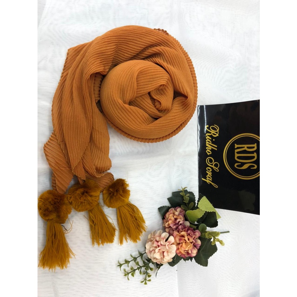 HIJAB SEGIEMPAT PLISKET /SEGI EMPAT PLISKET POM POM / BELLA SQUARE /HIJAB SQUARE PLISKET/HIJAB BELLA