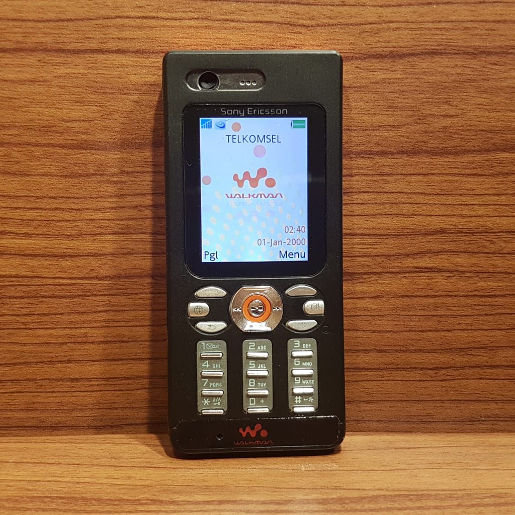 HP Handphone Jadoel Sony Ericsson W880 i Walkman Mulus Normal Original Not W350 Atau W802 Atau Z610
