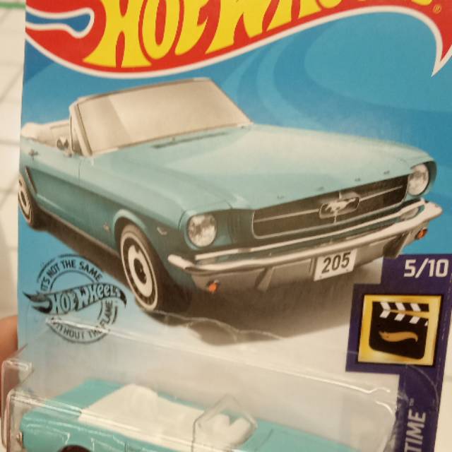 HotWheels 65 FORD MUSTANG CONVERTBLE