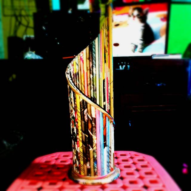 

Aksesoris (tempat pensil,bolpoin,dll)