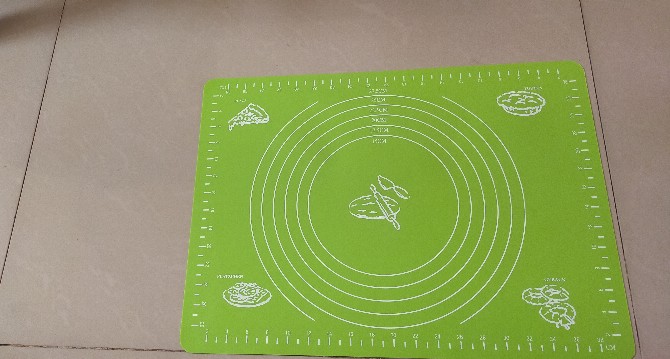 Alas Rolling Dengan Bahan Silikon Untuk Adonan Kue