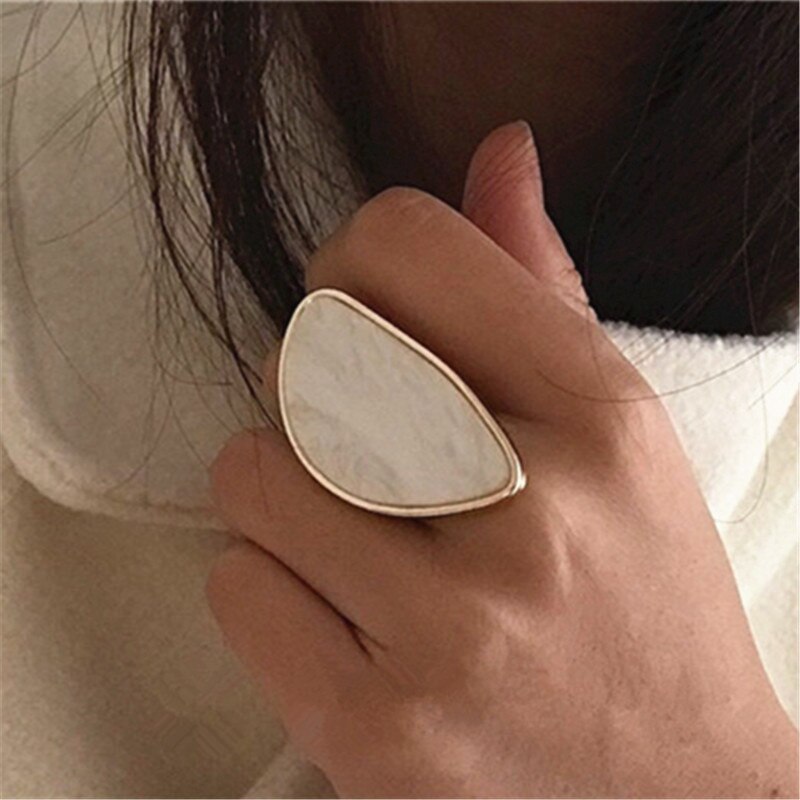 Cincin Geometris Oval Bahan Resin Akrilik Asetat Dapat Disesuaikan Untuk Wanita