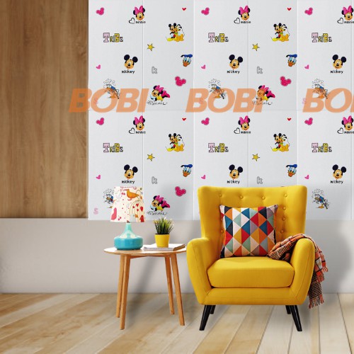 Wallpaper 3D Brickfoam Karakter / Doraemon / Hellokity / Bervariasi / Ukuran 70x70cm