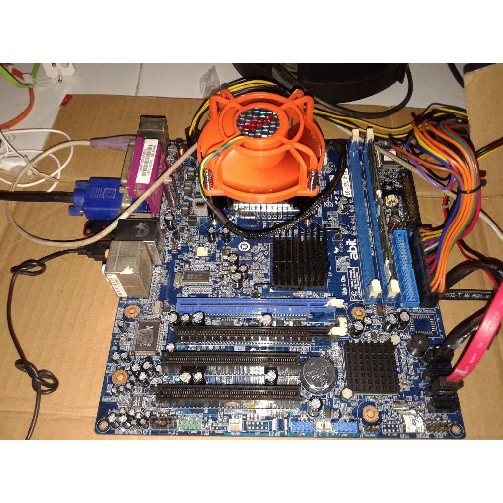 motherboard intel 775 DDR2 plus prosesor core2duo dan fan eks korea
