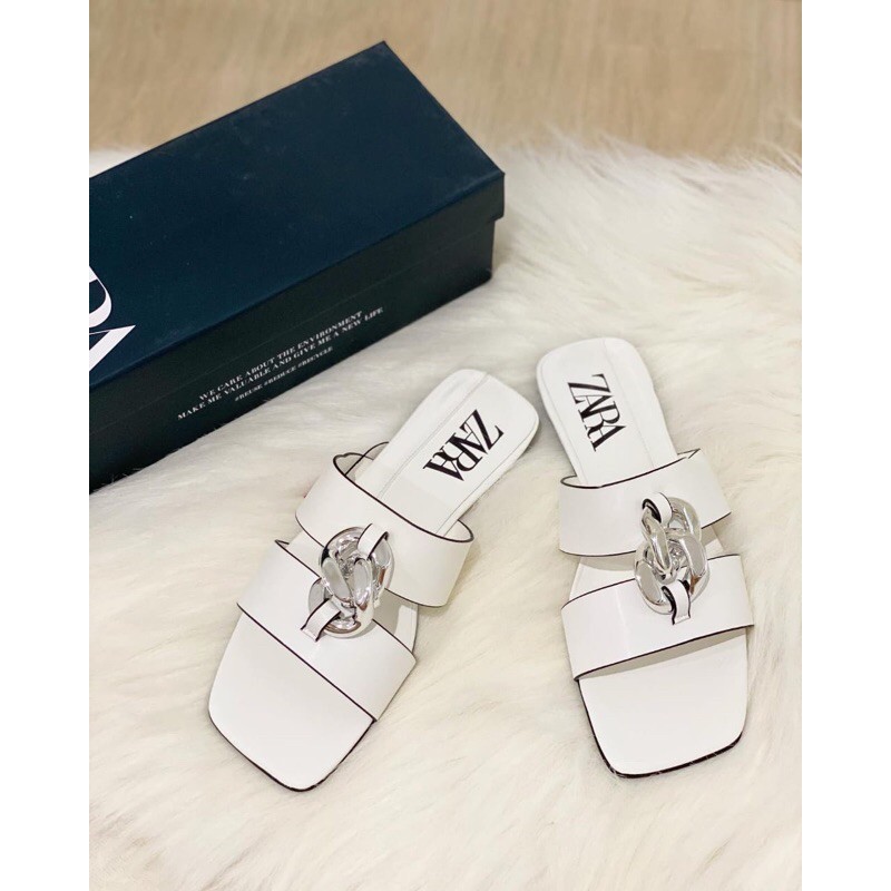 ZS371 Zara Chain Detail Flat Sandal