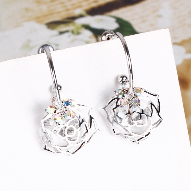 Anting Stud 925 Silver Needle Zircon Bentuk Bunga Mawar Model Hollow Gaya Korea Untuk Wanita