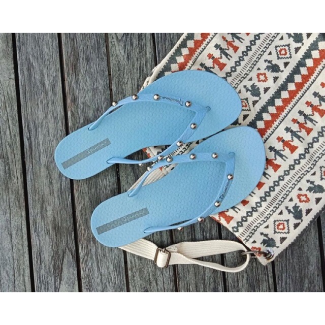 Ipanema sandal mutiara
