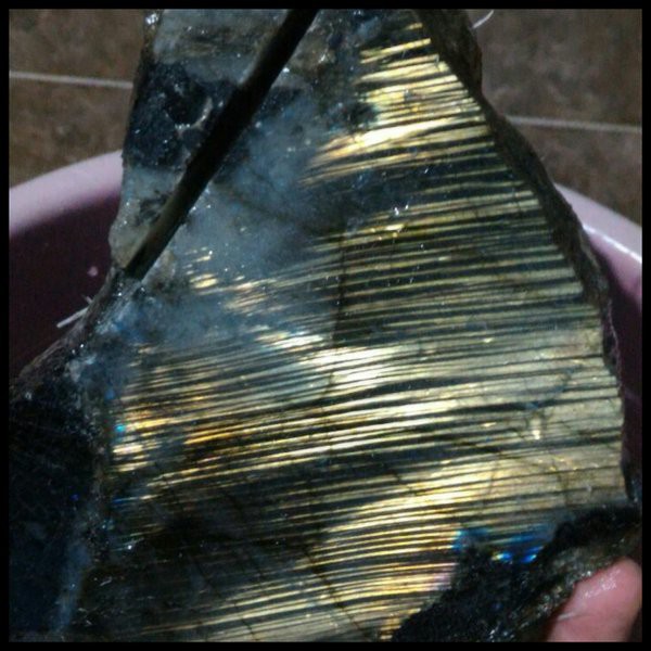 BAHAN ROUGH NATURAL BATU AKIK LABRADOR RAINBOW FELDSPAR (LABRADOR PELANGI) TERMURAH !!!