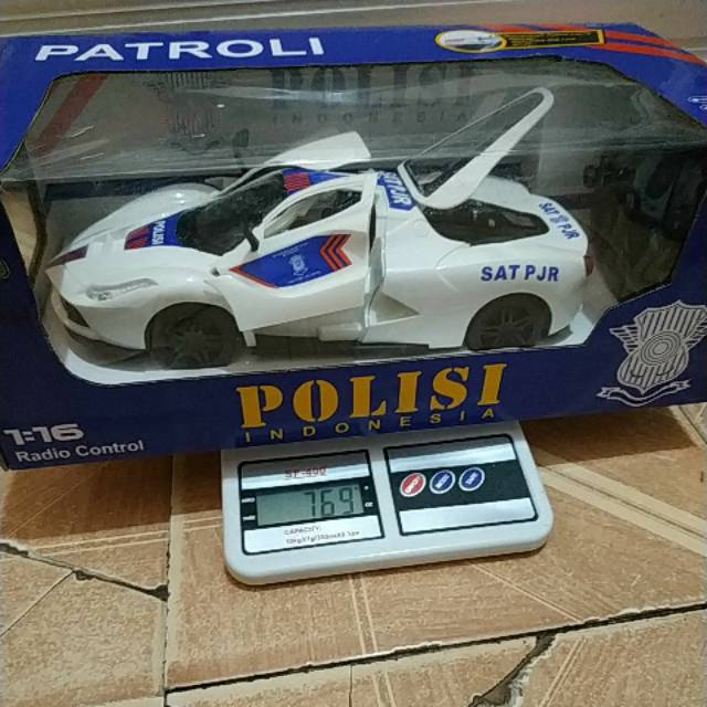 Rc police ferrari