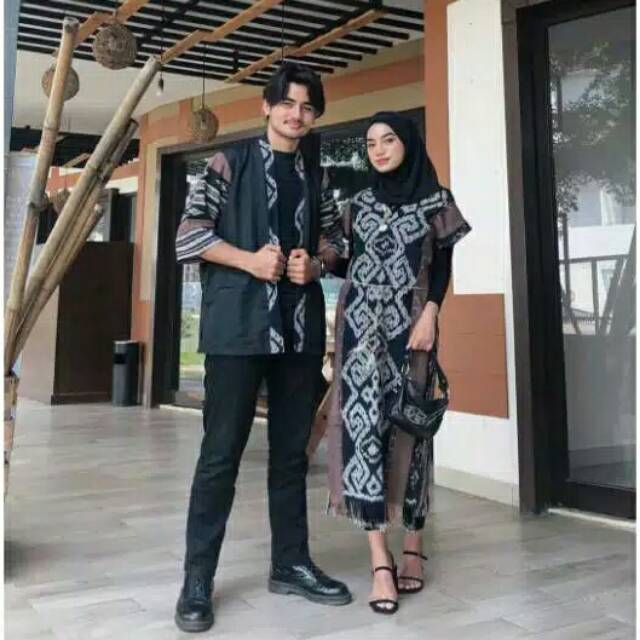 SET COUPLE TENUN ORLA