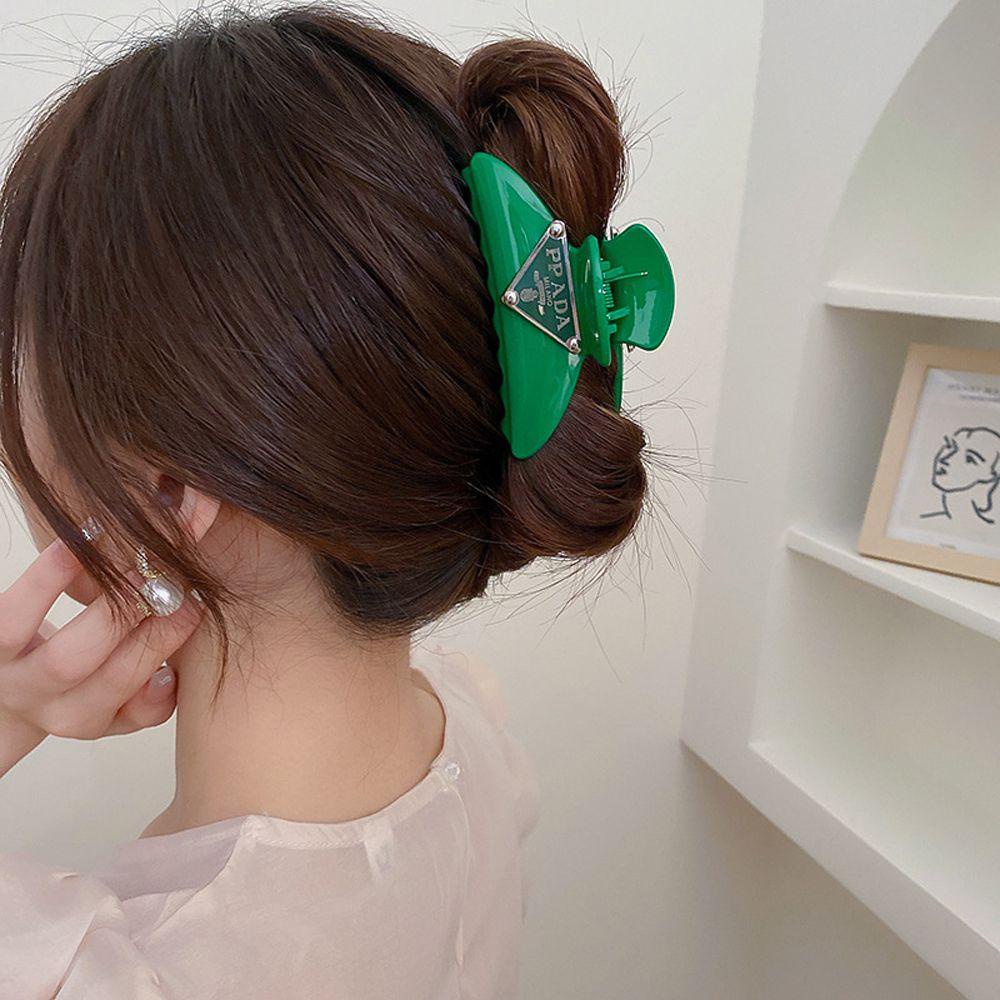 Needway   Wanita Cakar Rambut Elegan Retro Huruf Jepit Rambut Segitiga Akrilik Ponytail Holder