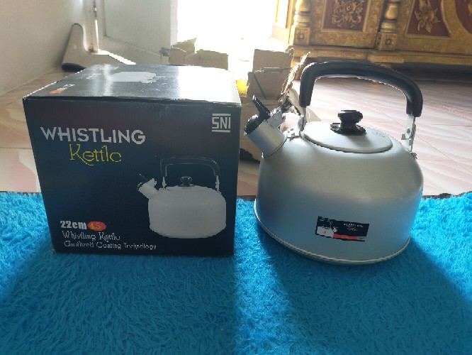 Teko Siul /teko Bunyi Whistling Kettle Maspion Ukuran 24cm&22cm