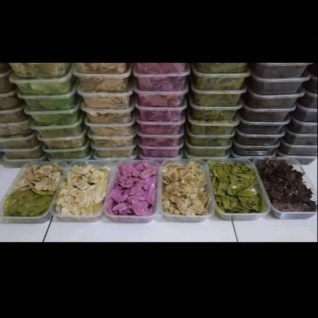 

Keripik pisang Lumeria