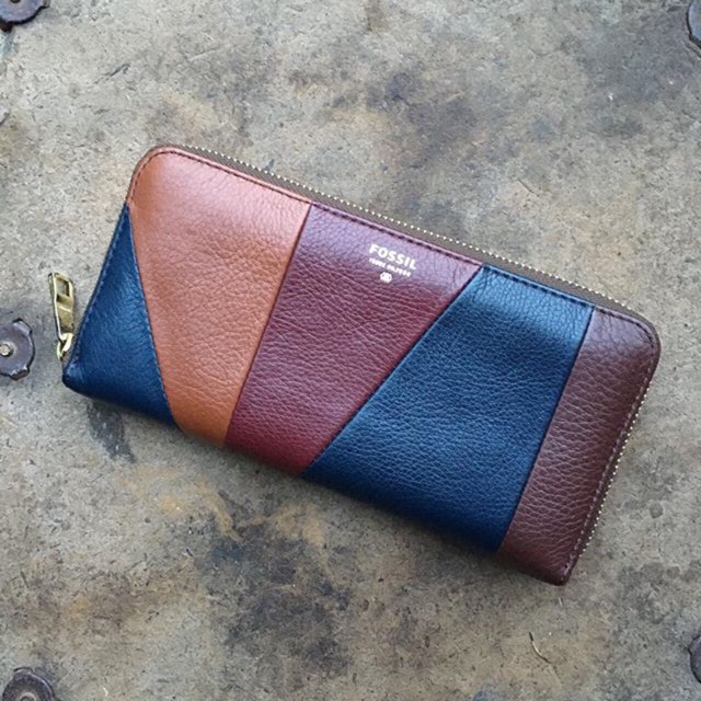 Fossil Sydney dark pw