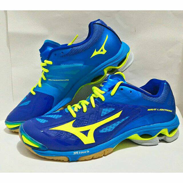 mizuno lightning z2