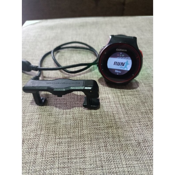 Dijual jam Garmin FR 225 u/lari bekas pemakaian