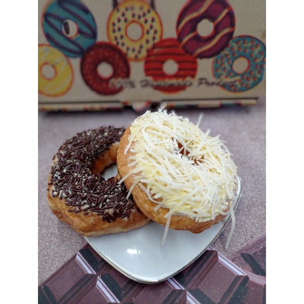 

Donuts Sweet And Tasty. 100% Homemade Product