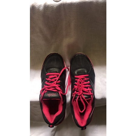 THRIFT SEPATU LARI WANITA MURAH ARDILES