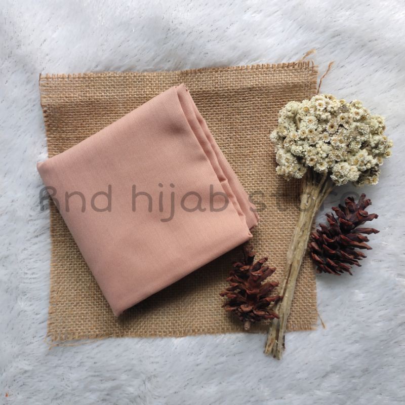 Hijab Segiempat Paris Premium jahit tepi | Red Rose | Varisha | Bintang | Azara-Rose gold