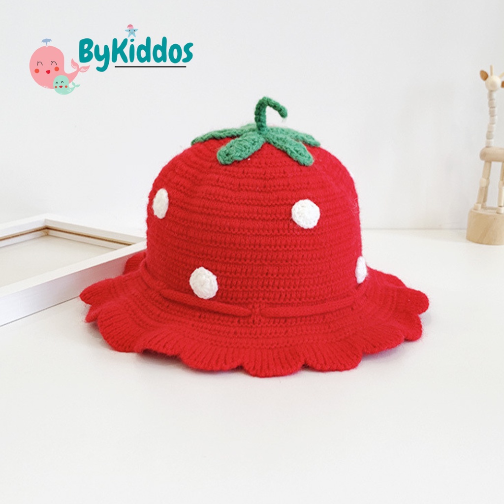 ByKiddos - Strawberry Bucket Hat Topi Strawberry Crochet Rajut Handmade Cute Aesthetic