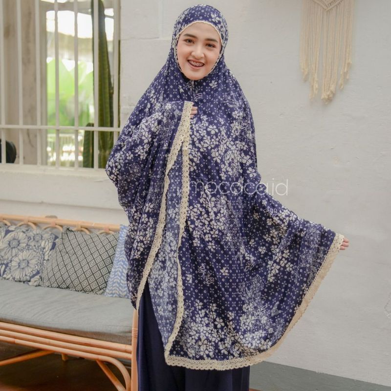 mukena dewasa traveling 2 in 1 navy biru dongker free pouch sleting depan jumbo renda cantik tali ikat bahan rayon premium