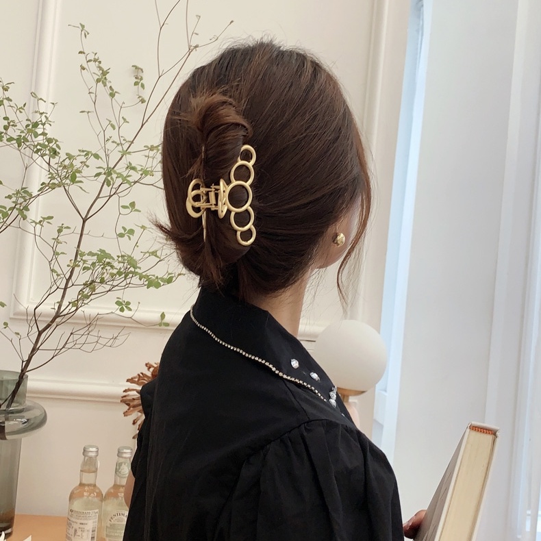 Jepit Rambut Ponytail Model Hollow Bahan Alloy Metal Ukuran 8cm Gaya Korea Untuk Wanita