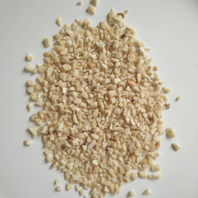 

Cashew Nuts Baby Bits - Mete Menir (Remuk)