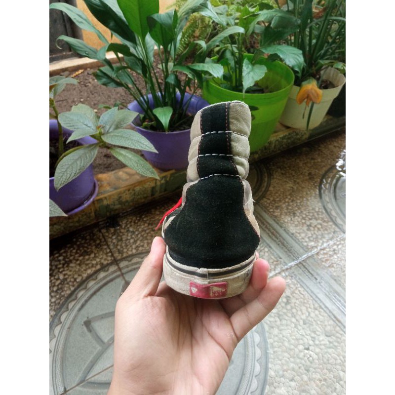 Second Vans SK8HI X Metallica