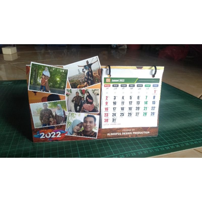 

Kalender Meja Custom
