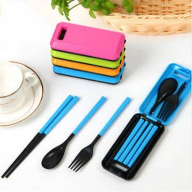 Peralatan makan lipat portable sendok sumpit garpu /Travel Cutlery set  ala korea style