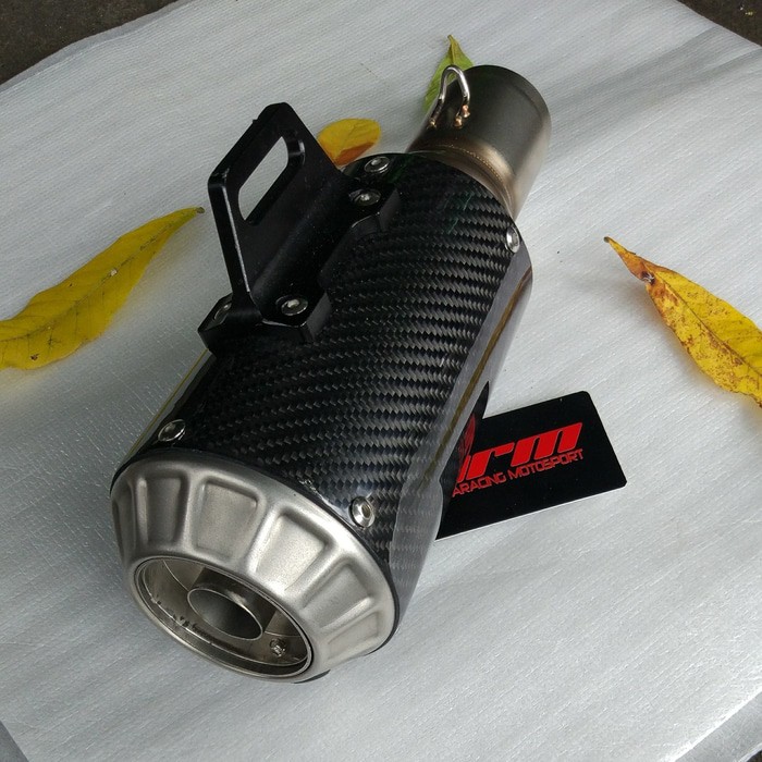 akrapovic karbon import