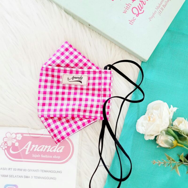 masker kain kotak pink