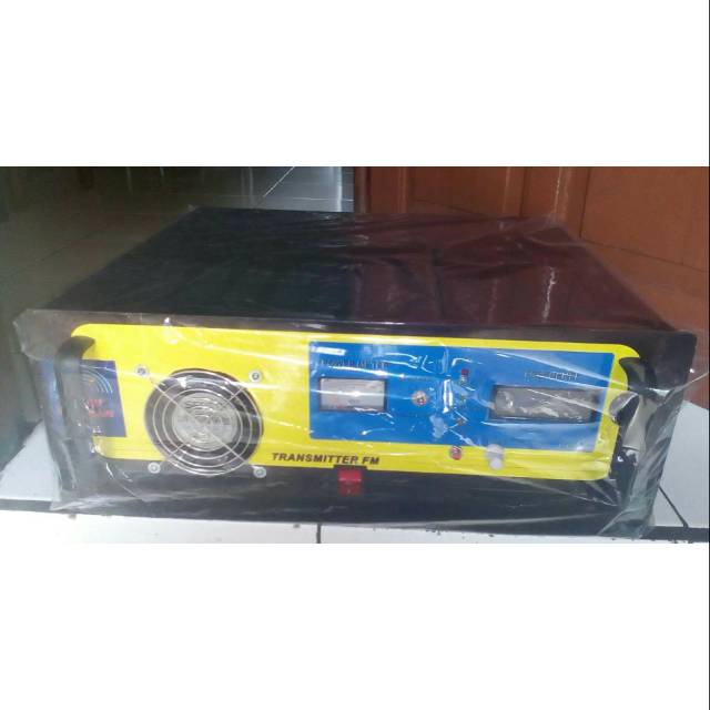 EXCITER PEMANCAR FM TRANSMITTER FM STEREO RADIO SIARAN BROADCAST PLL LCD 300 WATT SOLID STATE FULL P