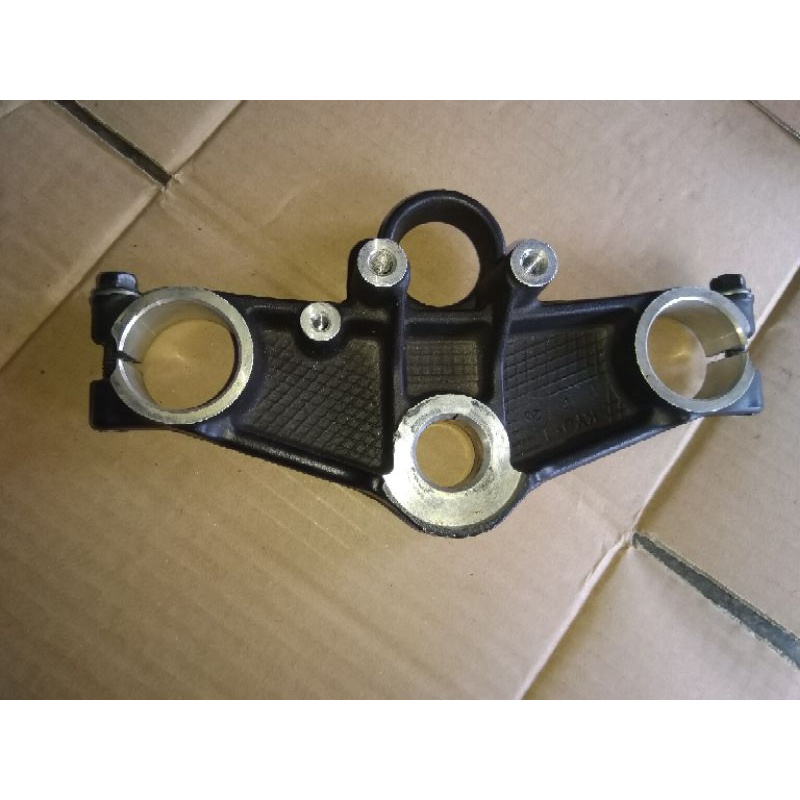 Segitiga Atas HONDA CBR 250 R CBU 100% Original