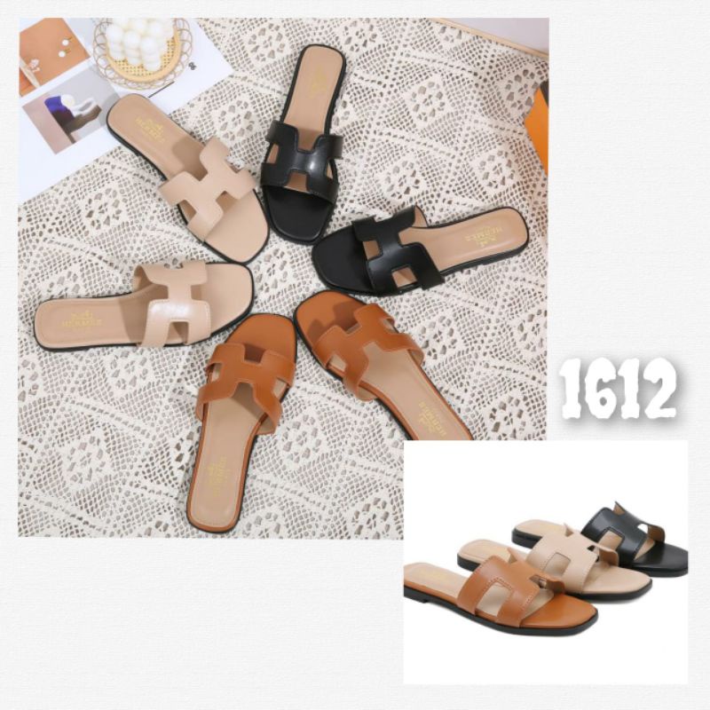 BEST SELLER!! SANDAL WANITA NFLAT KULIT. Kode : 1612 / 9108 New